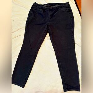 Woman’s Indigo Blue Jeans -new without tags